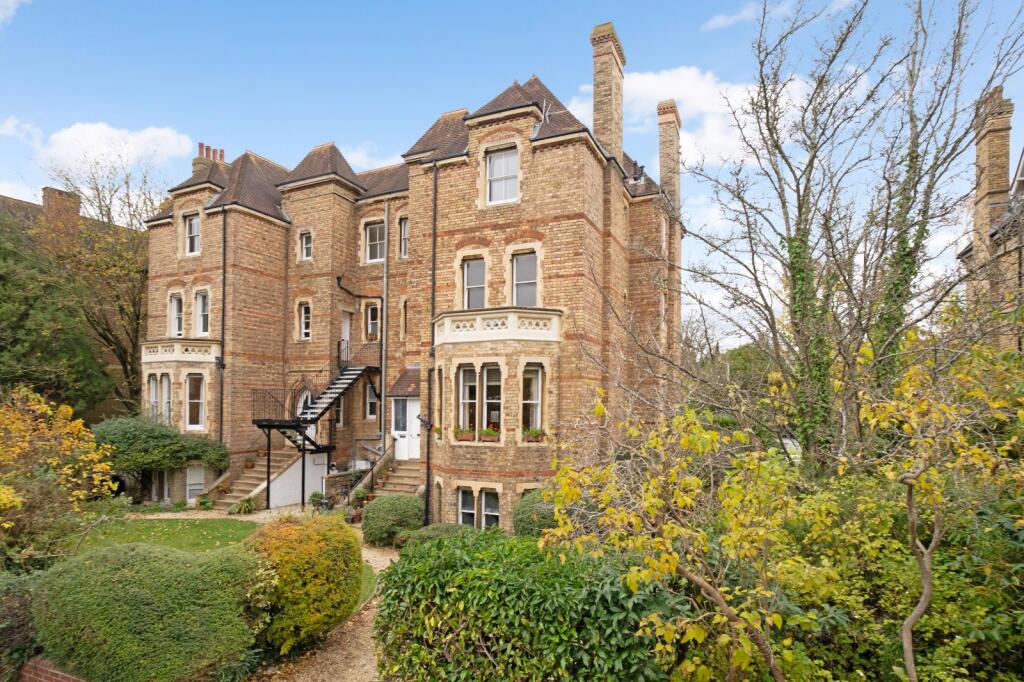 Main image of property: Crick Road, Oxford, Oxfordshire, OX2