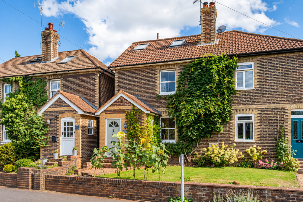 Main image of property: 2 Lawson Terrace Barnett Lane, Wonersh, Guildford, GU5 0RY