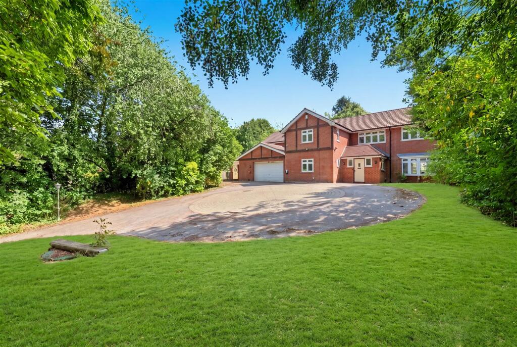 Main image of property: Halloughton