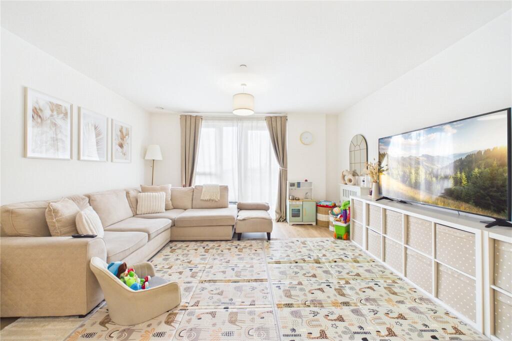Main image of property: Chapman House, 17 Shipbuilding Way, E13