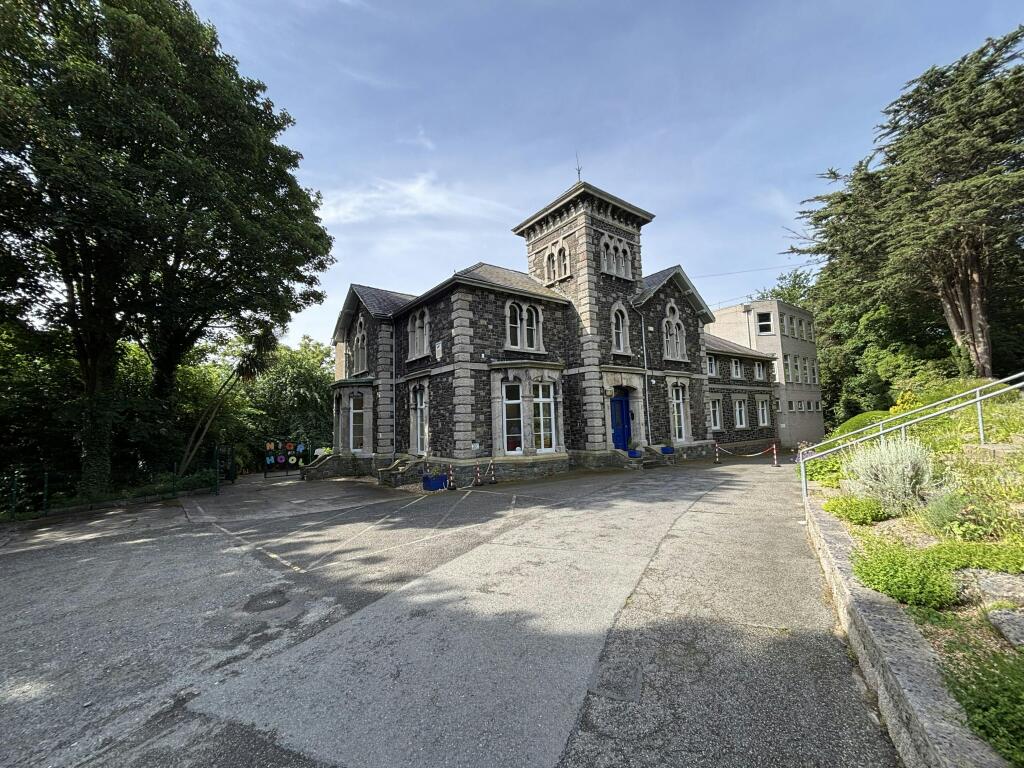 Main image of property: St Gerards School, Ffriddoedd Road, Bangor, LL57 2EL