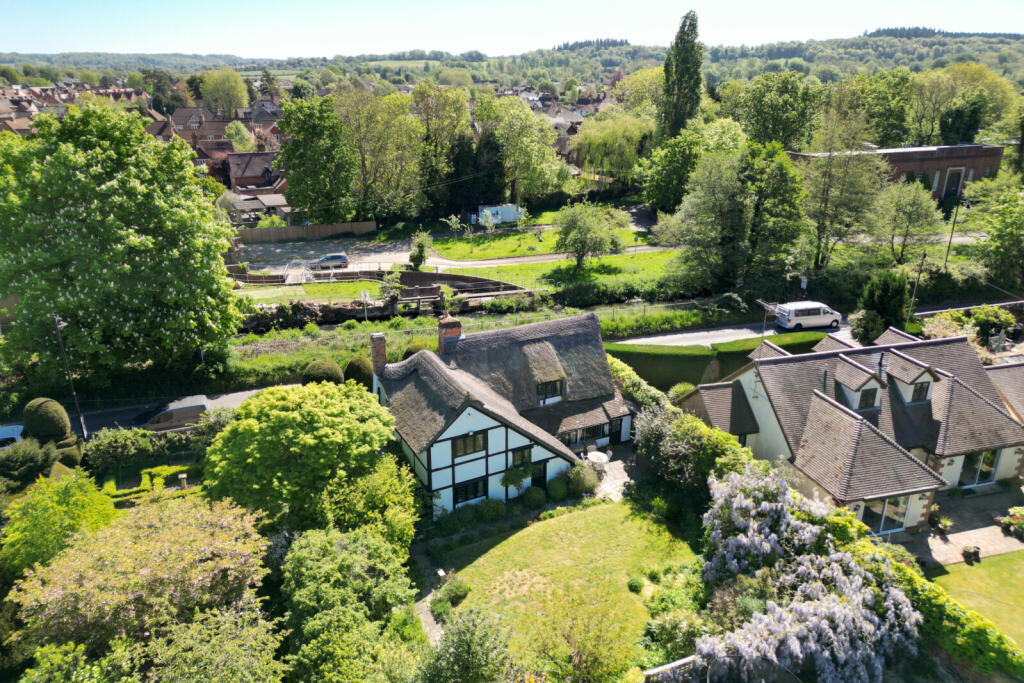 Main image of property: Tidmarsh Road, Pangbourne, Reading, Berkshire, RG8