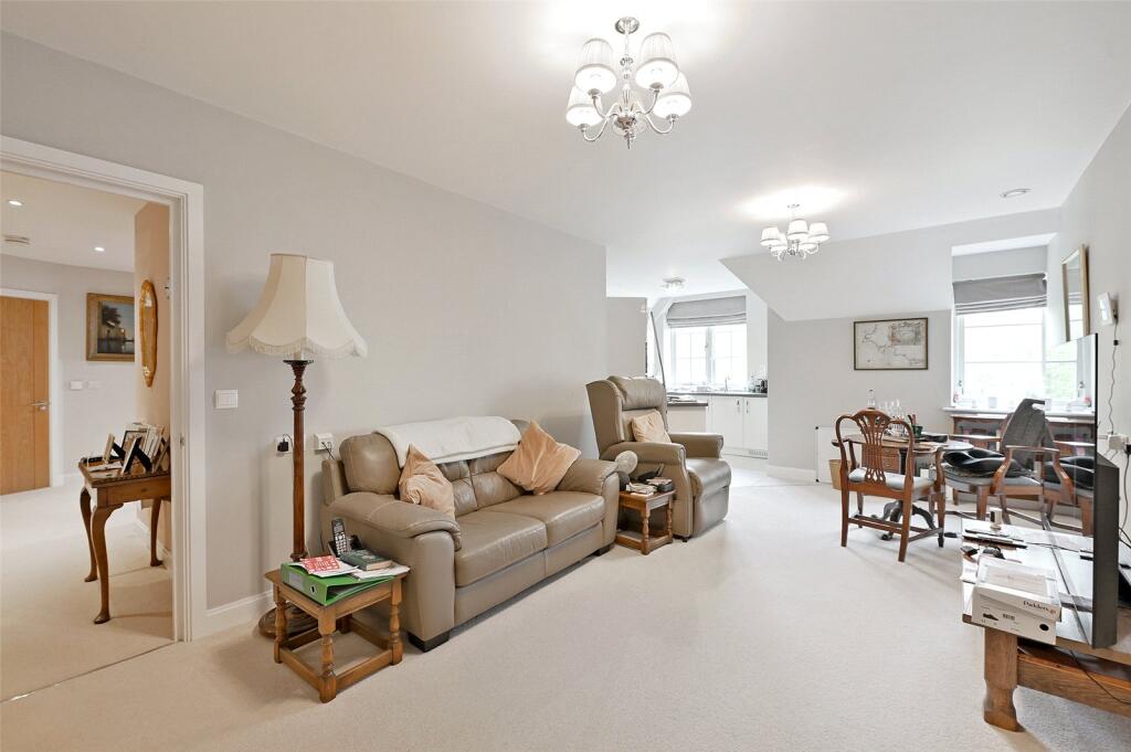 Main image of property: Fosseway, Stow on the Wold, Cheltenham, Gloucestershire, GL54