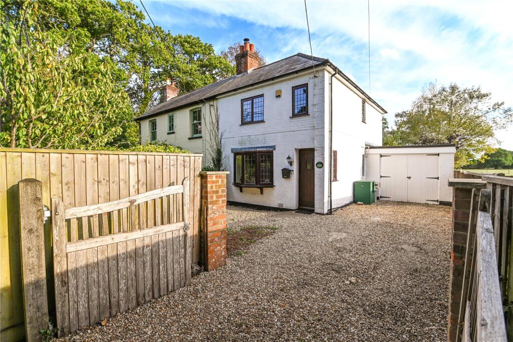Main image of property: Bashley Cross Road, New Milton, Hampshire, BH25