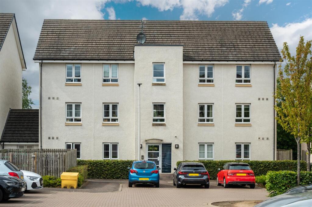 Main image of property: 13/5 Durie Loan, Burdiehouse, Edinburgh