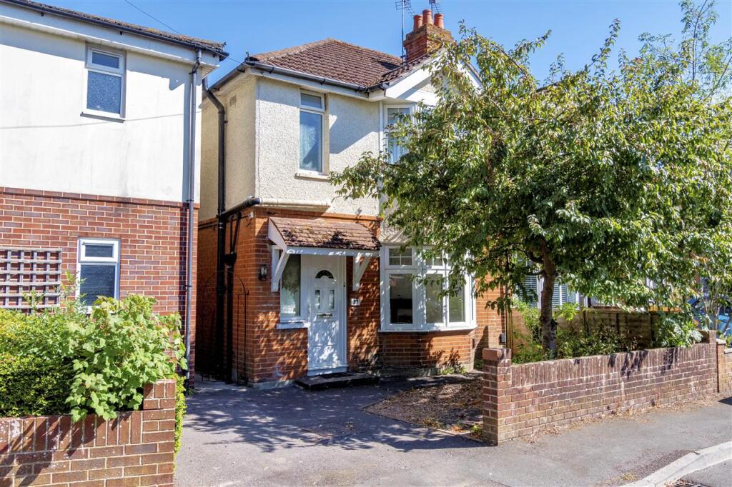 Main image of property: Clifton Road, Southampton
