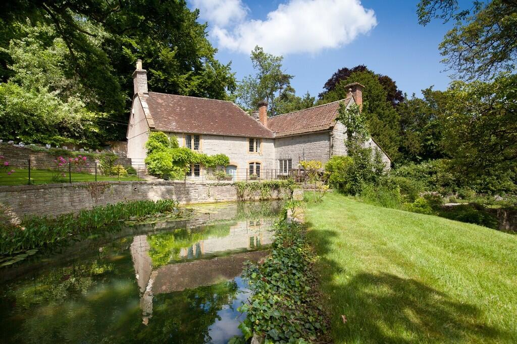 Main image of property: Somerton, Somerset