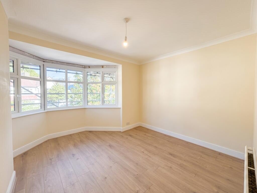Main image of property: Tiverton Rd n18
