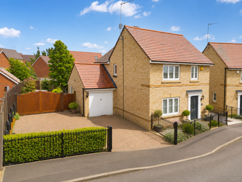 Main image of property: Cromwell Road, Flitch Green, Dunmow, CM6 3GE