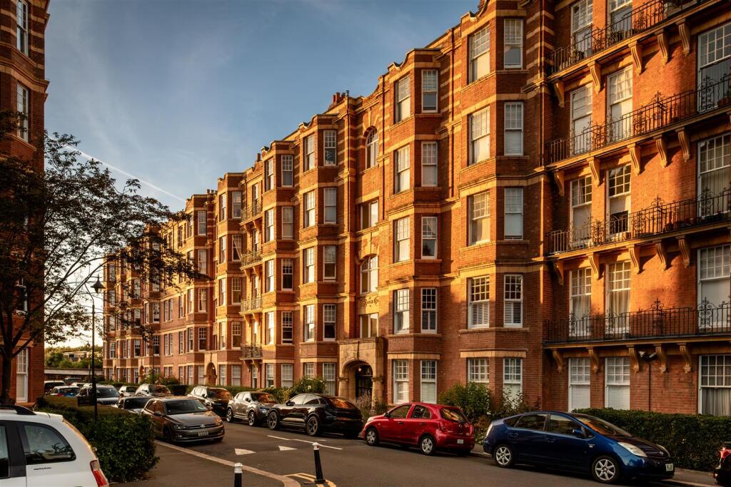 Main image of property: Sutton Court, W4