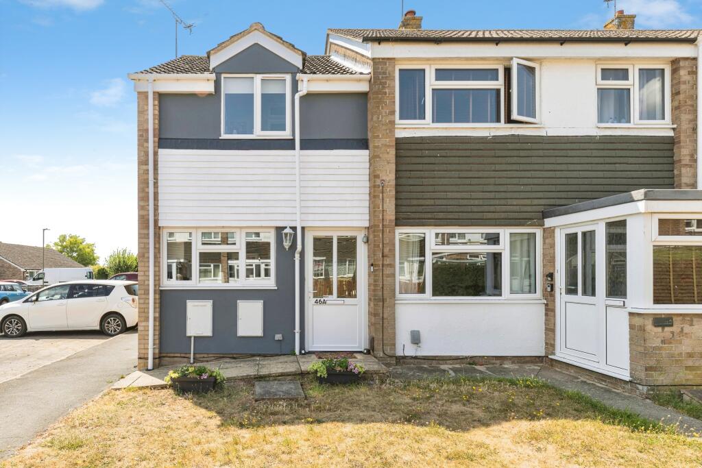 Main image of property: Stoneleigh Drive, Carterton, OX18