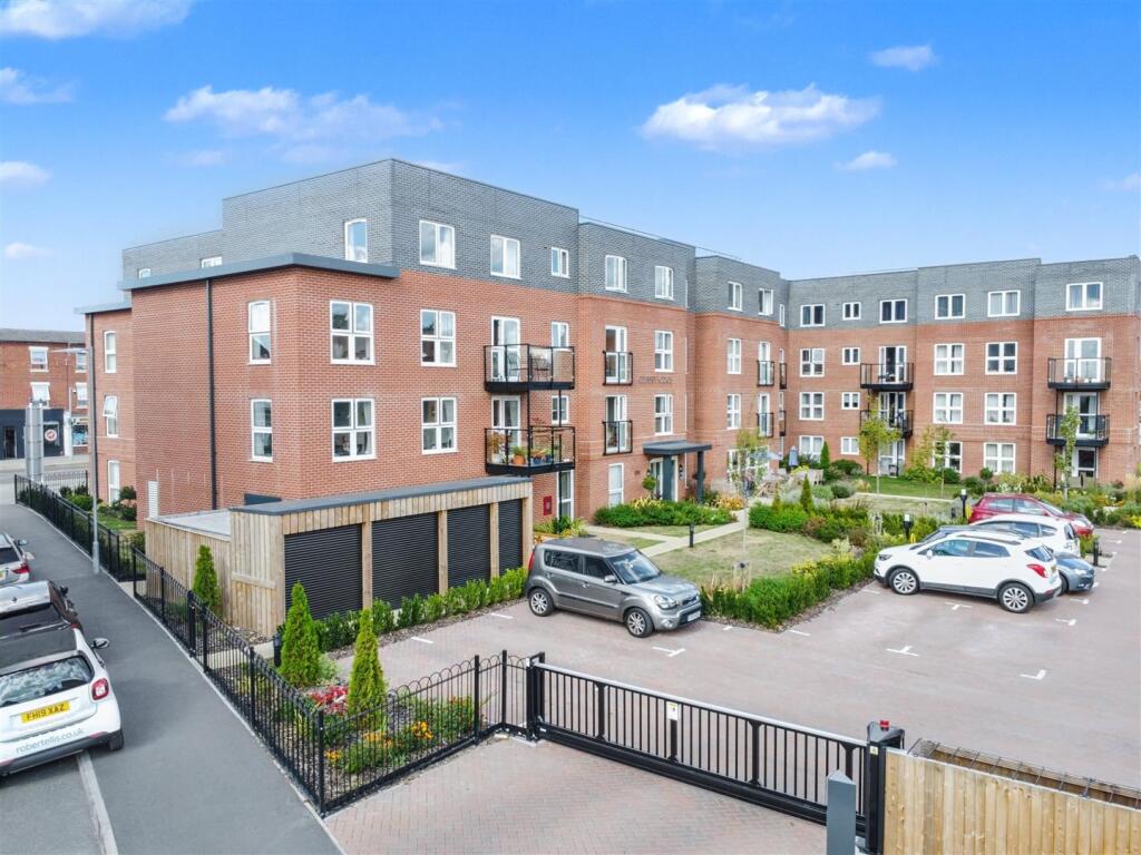 Main image of property: Gilbert Lodge, 2 Wilmot Lane, Beeston