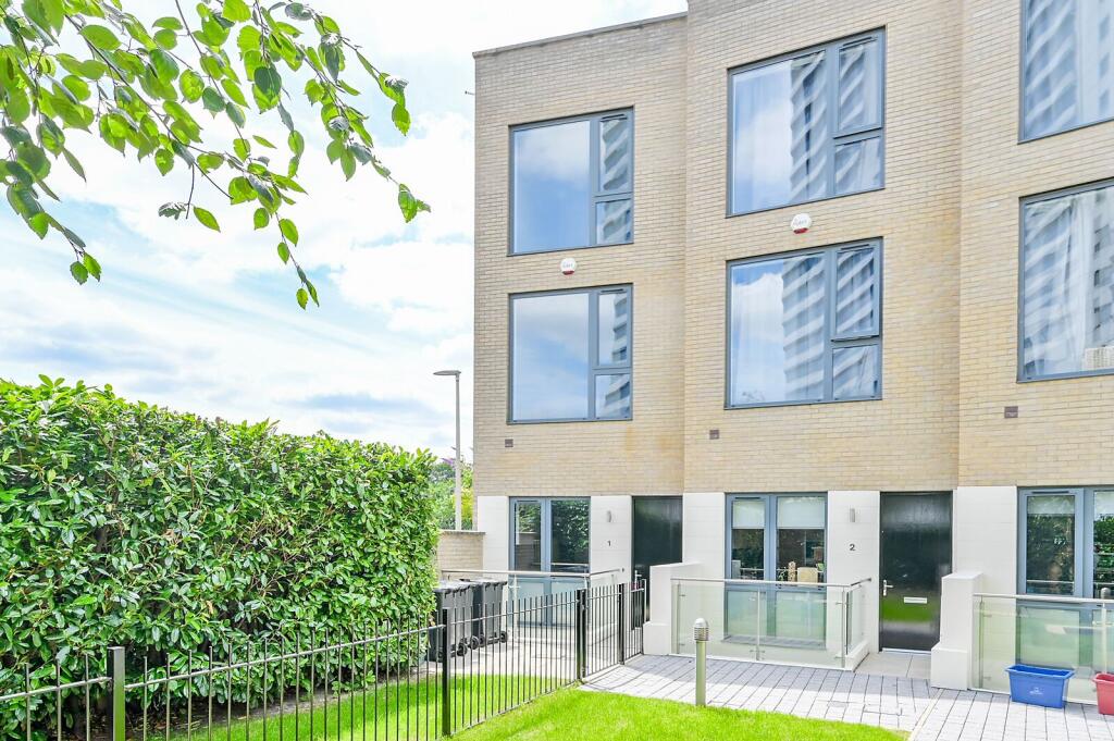 Main image of property: Gunnersbury Mews, Chiswick, London, Chiswick, London, W4