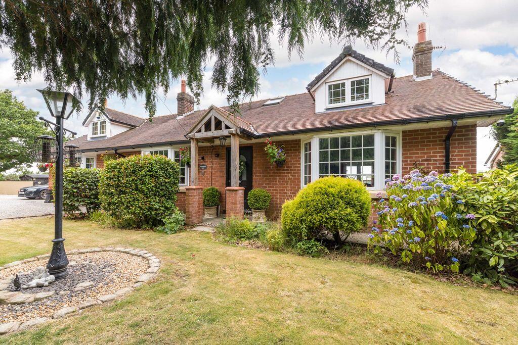 Main image of property: Honeysuckle House, Croston Lane, Charnock Richard, PR7 5HJ