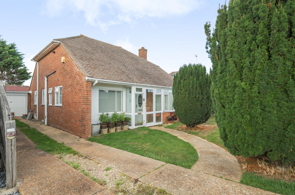 Main image of property: Singleton Crescent, Ferring, Worthing, West Sussex, BN12