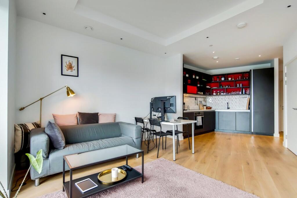 Main image of property: Modena House, 19 Lyell Street, London, Greater London, E14 0RQ