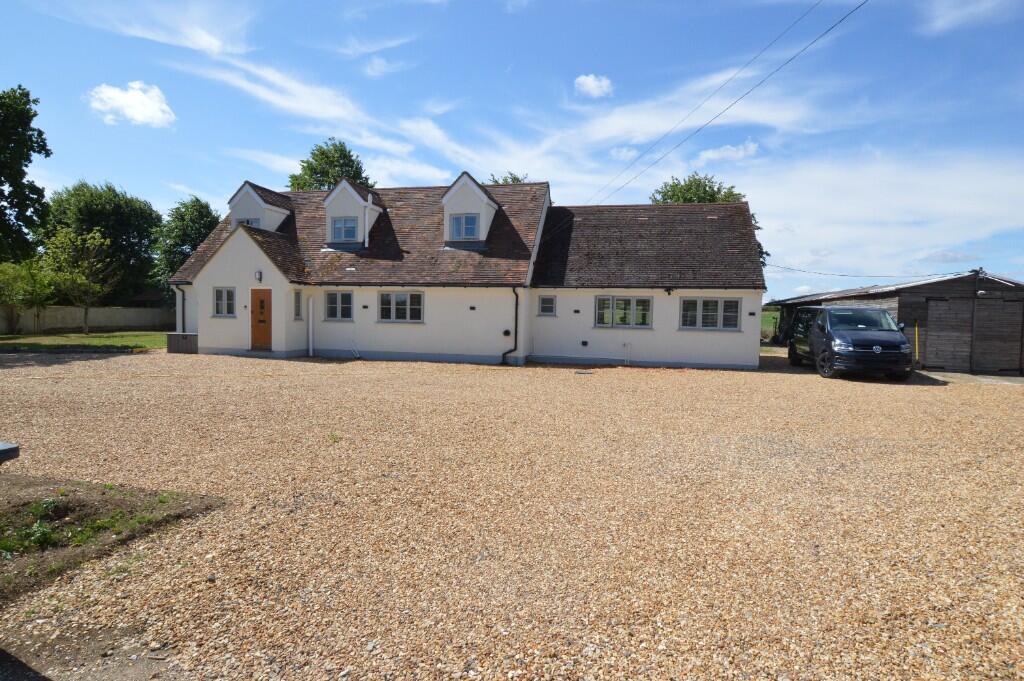 Main image of property: OAK TREE COTTAGE, Wootton Green