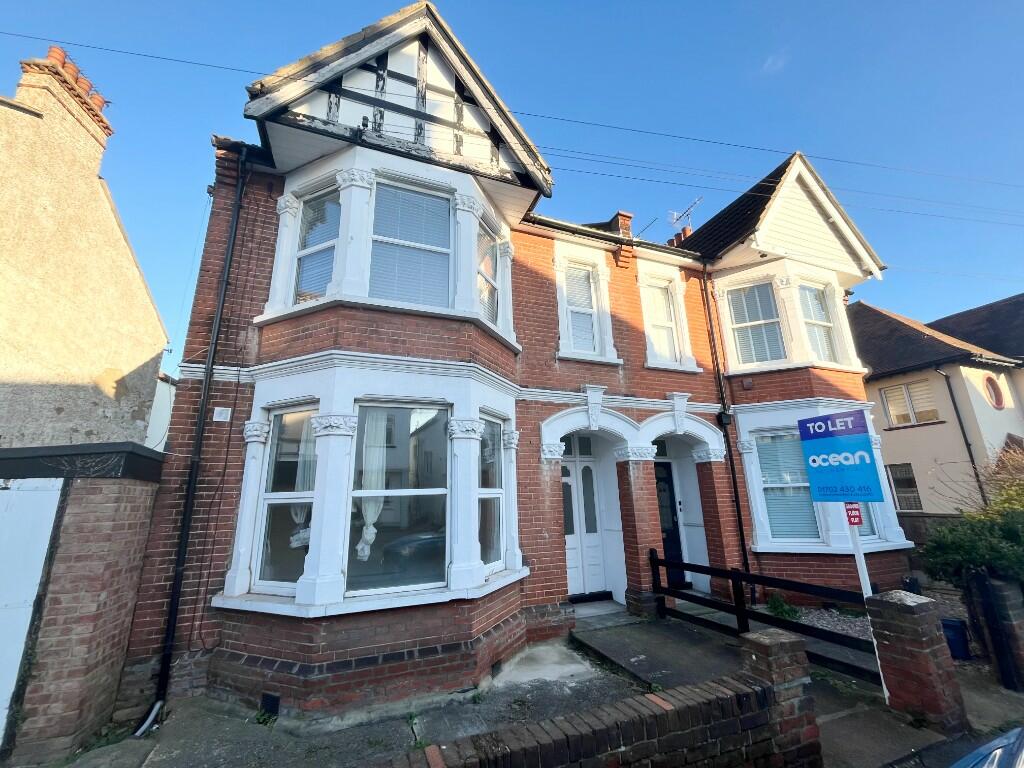 Main image of property: Elm Road, Leigh-On-Sea, Essex, SS9