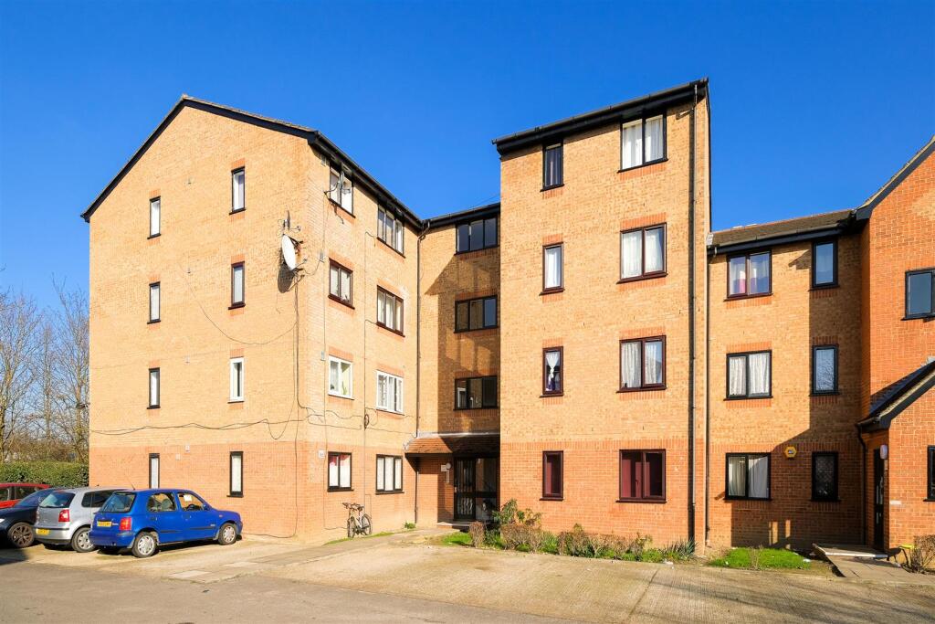 Main image of property: Streamside Close, Edmonton, N9
