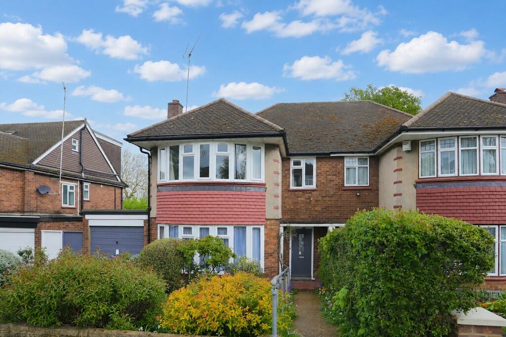 Main image of property: South Lodge Drive, Oakwood N14 4XR
