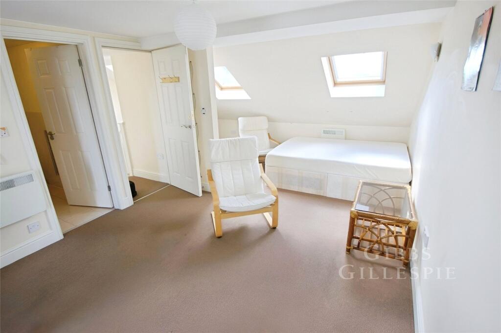 Main image of property: Western Avenue, London, W3