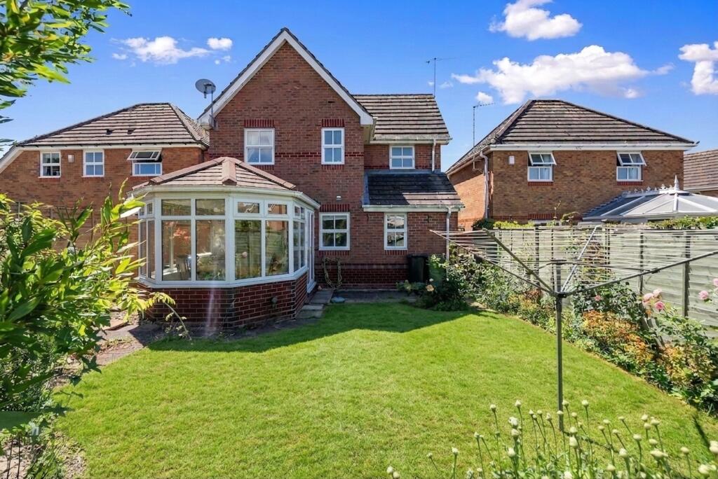 Main image of property: Conwy Drive, Evesham, WR11