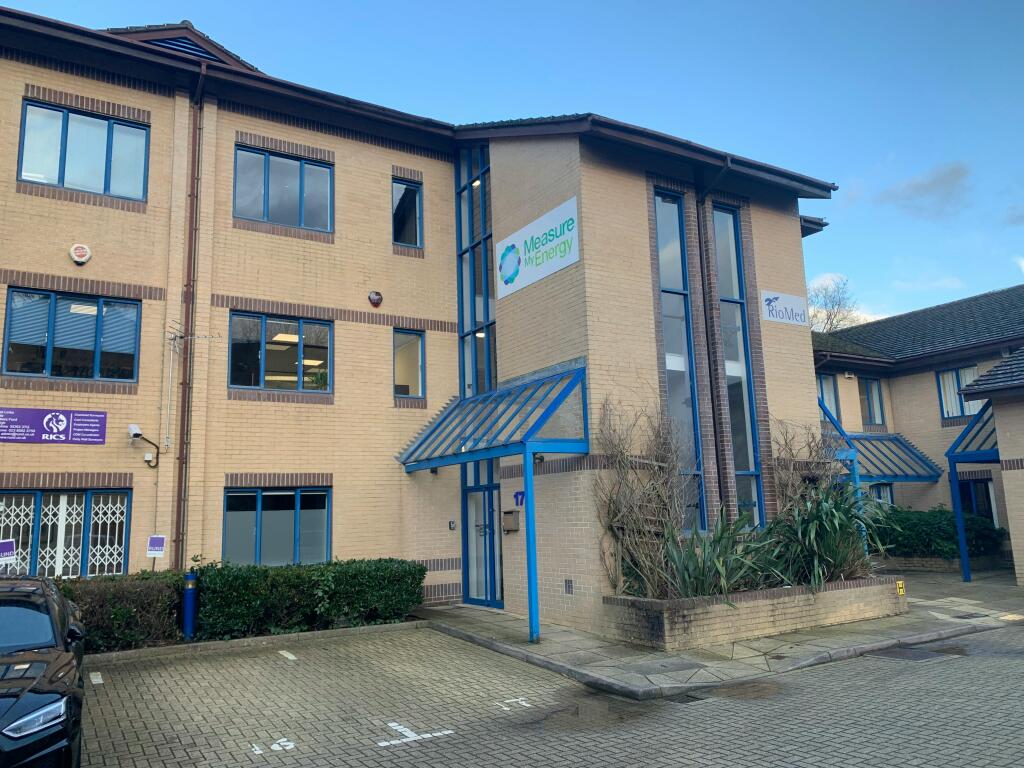 Main image of property: 17 East Links, Tollgate Business Park, Eastleigh, SO53 3TG