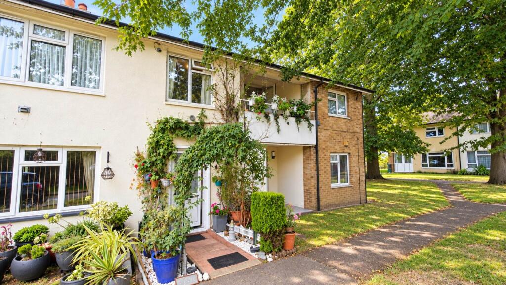 Main image of property: Aldykes, Hatfield