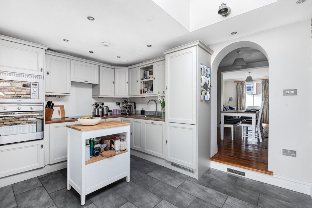 Main image of property: Randall Place London SE10