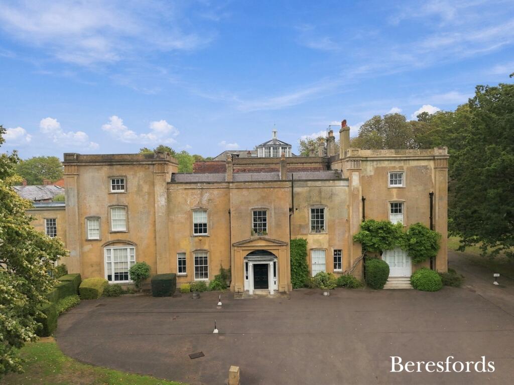 Main image of property: Hatfield Heath Road, Sawbridgeworth, CM21
