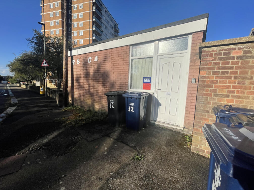 Main image of property: Park Road, N2