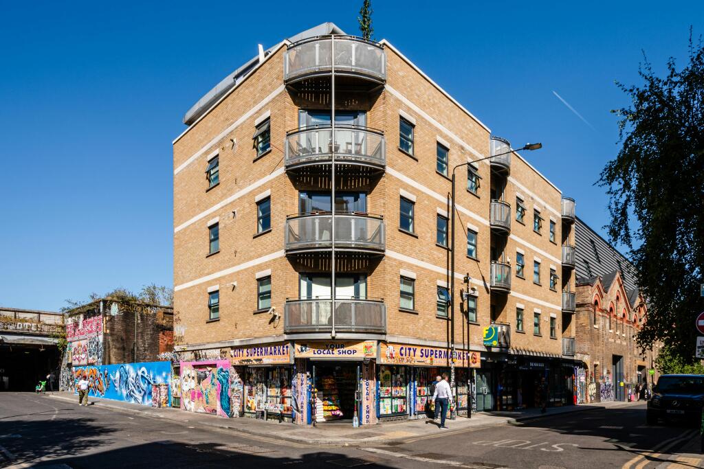 Main image of property: Ground floor Unit A, 10 Quaker Street, London, E1 6SZ