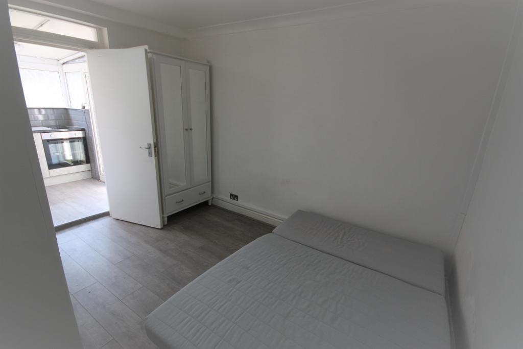 Main image of property: Ducane Road, East Acton, London, W12 0BL