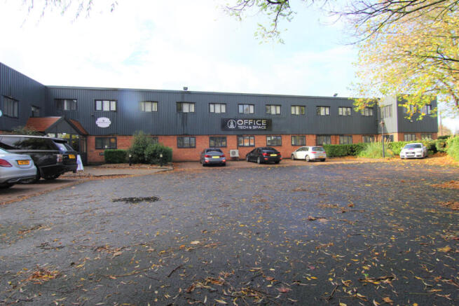 Office to rent Globe Lane, Dukinfield SK16