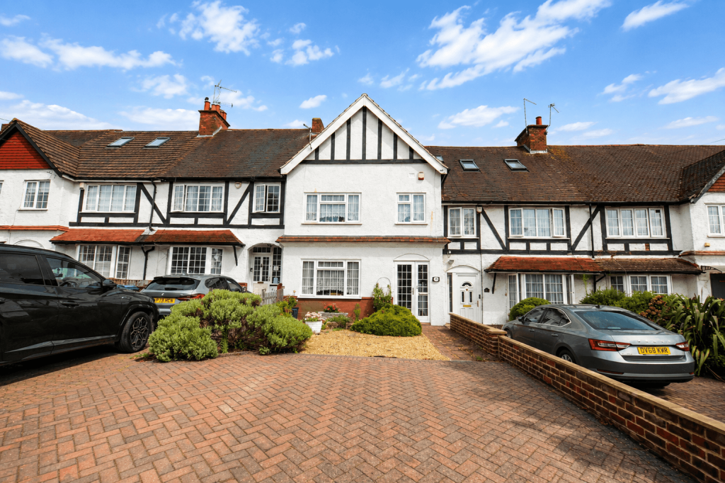 Main image of property: Kenton Lane, Harrow, Middlesex HA3