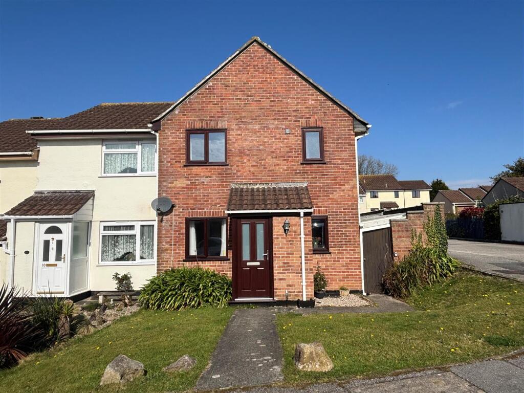 Main image of property: Daveys Close, Falmouth
