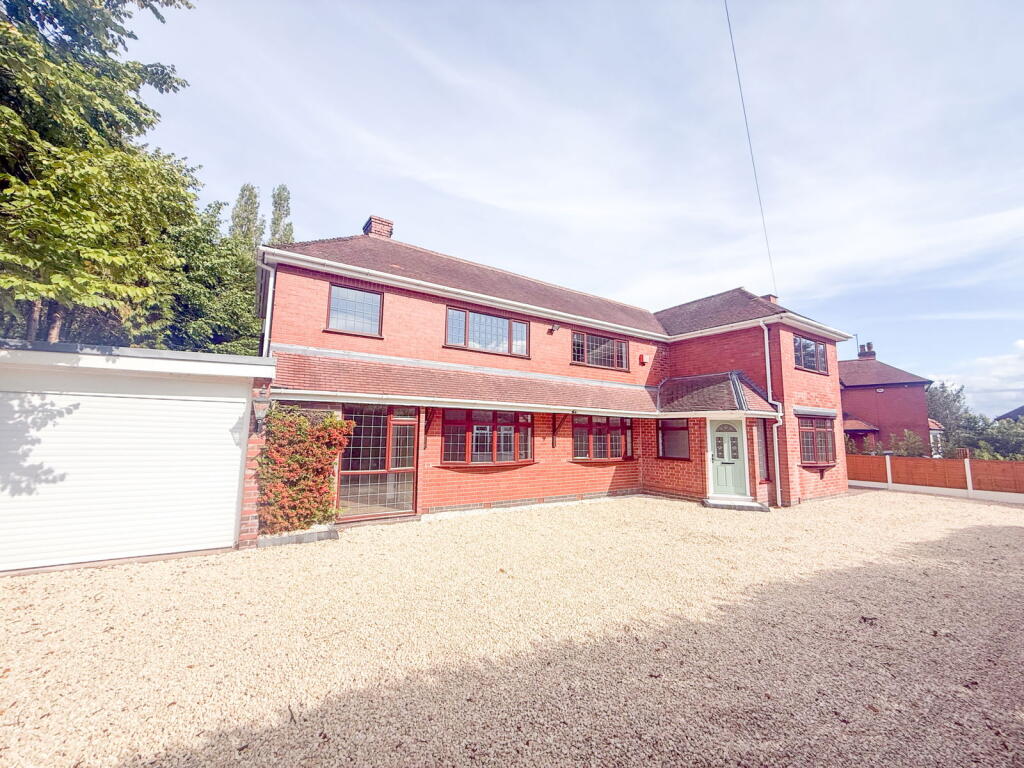 Main image of property: Oakfield Road, Kidderminster, Dy11