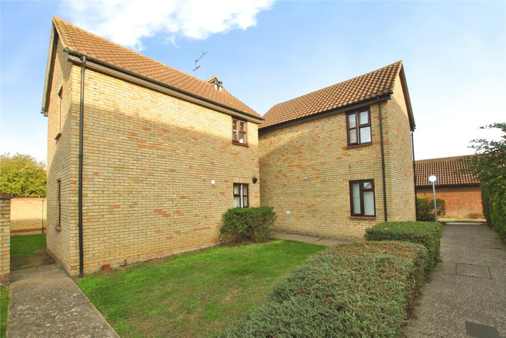 Main image of property: Spencer Court, South Woodham Ferrers, Chelmsford, Essex, CM3