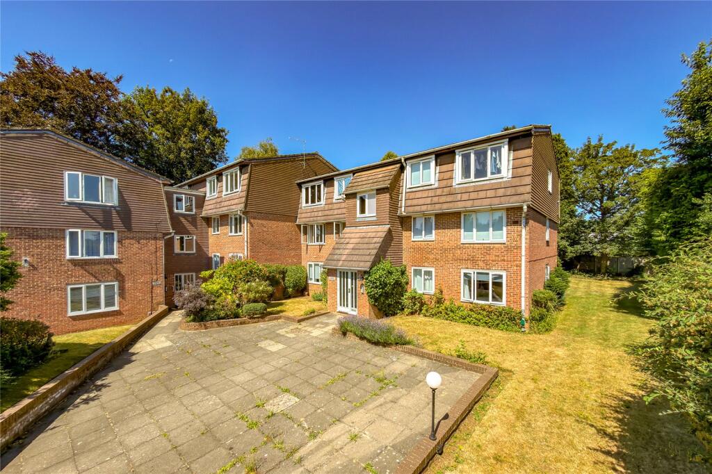 Main image of property: Douglas Road, Harpenden, Hertfordshire, AL5