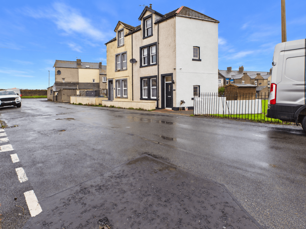 Main image of property: 3 Lowther Street, Maryport, CA15 8QJ