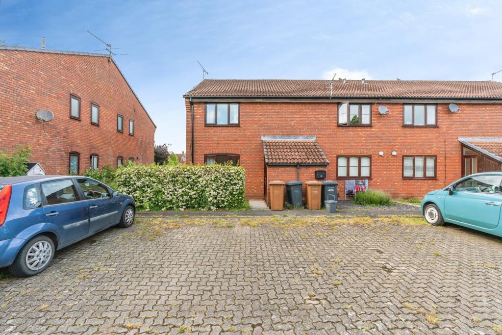 Main image of property: Knatchbull Close, Romsey, Hampshire, SO51