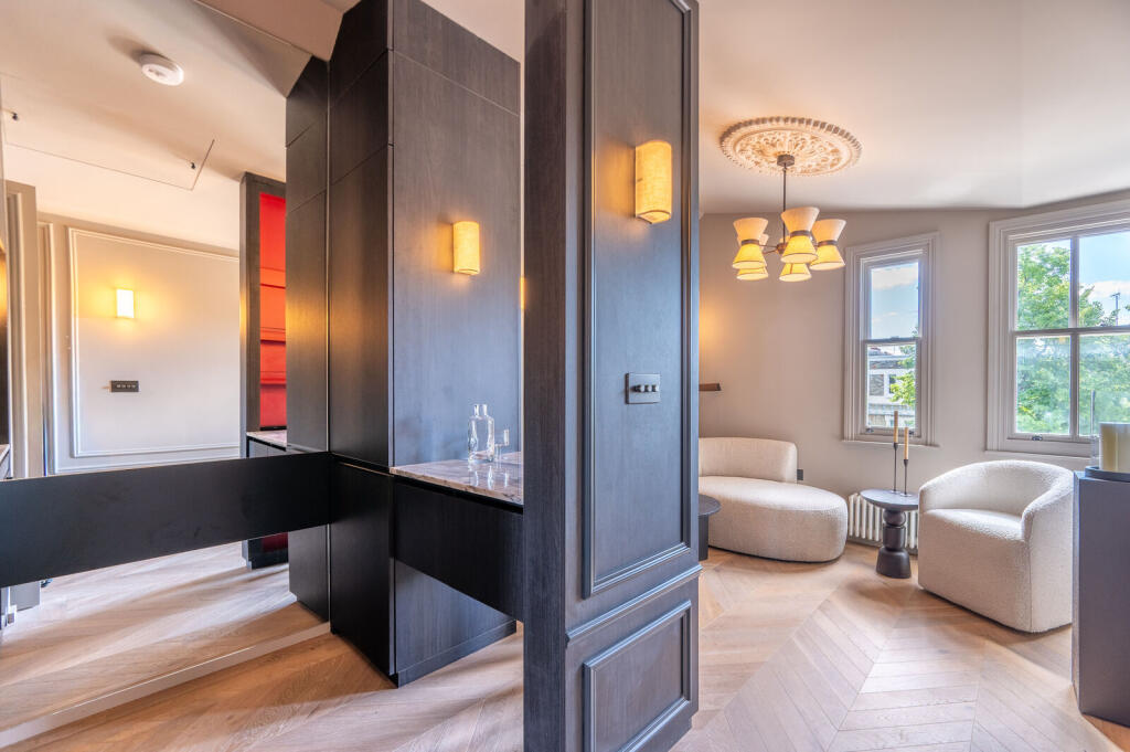 Main image of property: Cambridge Gardens, Portobello, London, W10