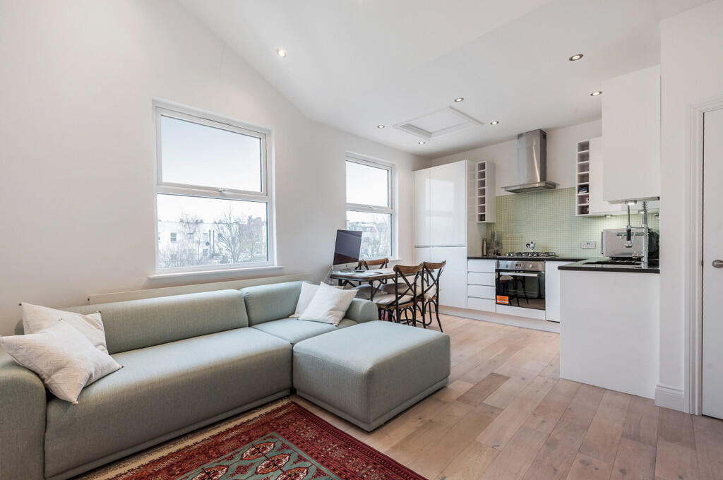 Main image of property: Davenant Road, N19