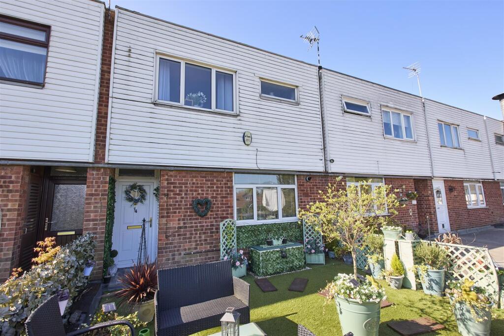 Main image of property: Chapel Side, Derby