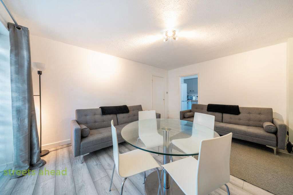 Main image of property: Lawrie Park Road, London, SE26
