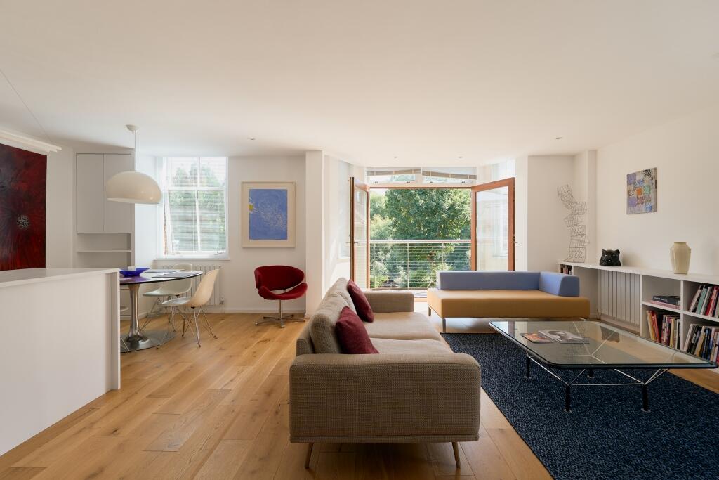 Main image of property: Lower Square, Isleworth