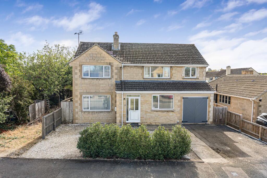 Main image of property: Kingsmead, Lechlade, Gloucestershire, GL7