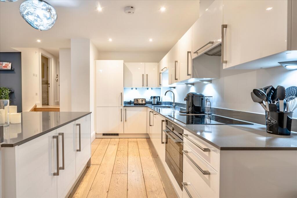 Main image of property: Lincolns Inn Fields, Holborn, London WC2A