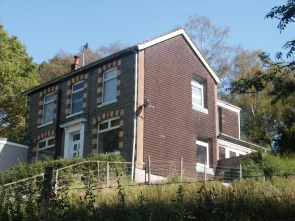 Main image of property: Brynawel, Crynant, Neath . SA10 8SU