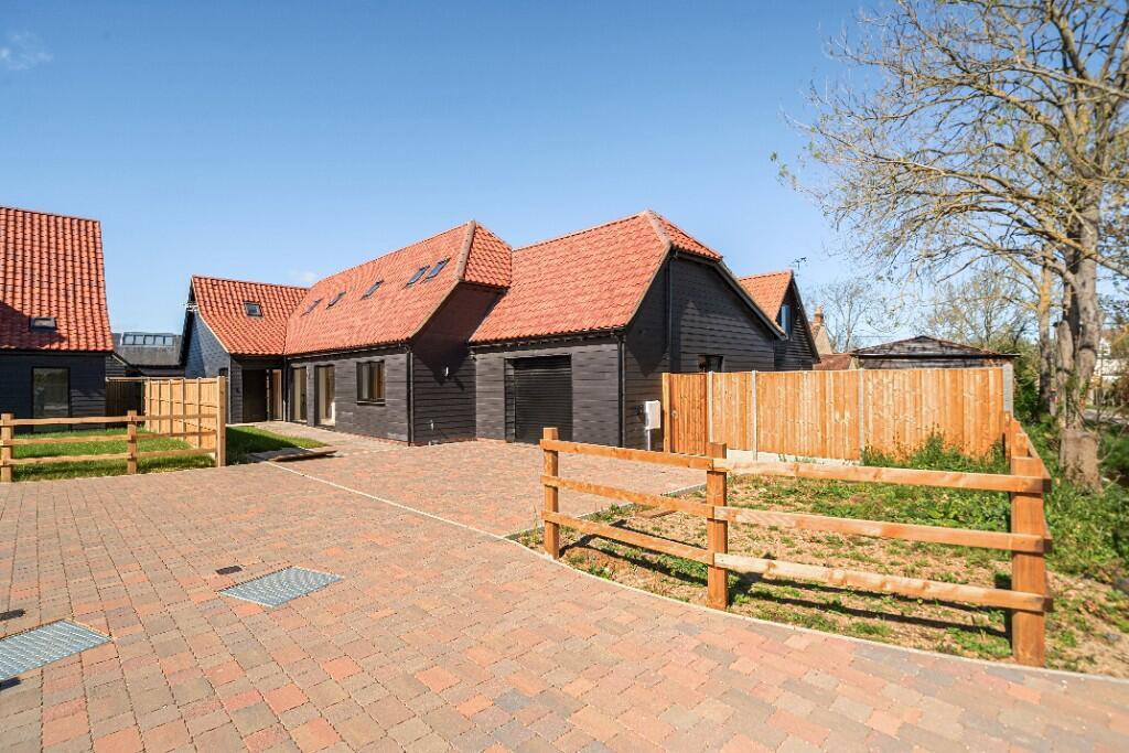 Main image of property: Hawthorn House, Bell Lane, Cotton End